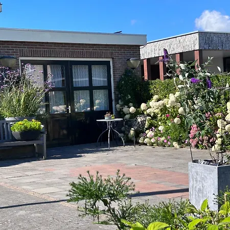 Flowerbed Bed & Breakfast Voorhout