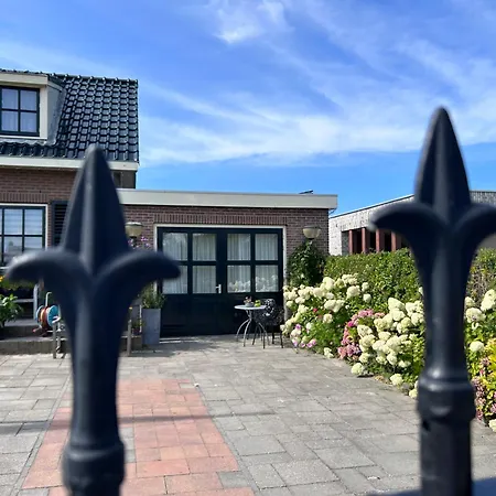 Bed & Breakfast Flowerbed