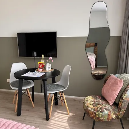 Bed and breakfast Flowerbed 4*